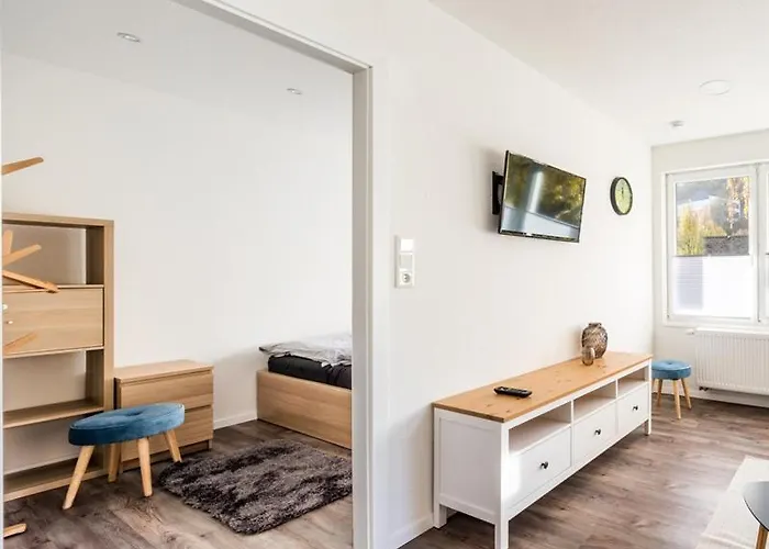 Zur Altstadt * Μονσάου